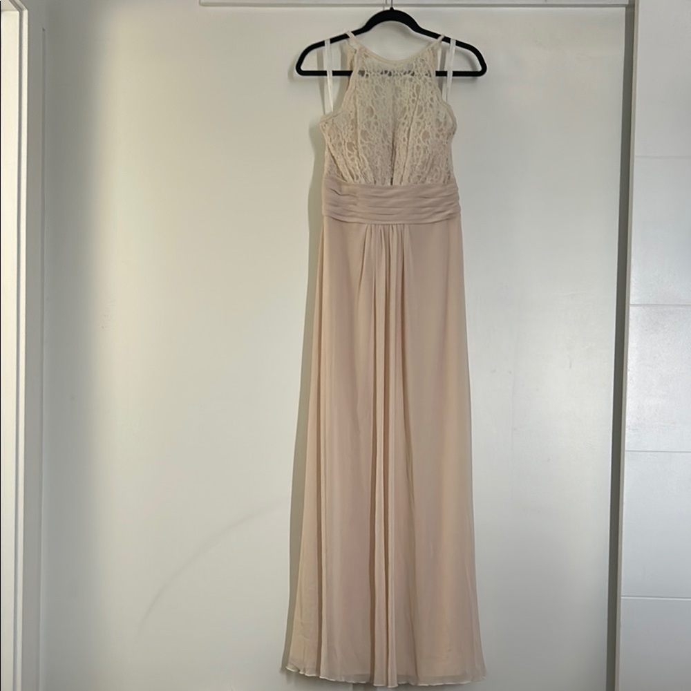 Elegant Cream Lace Evening Gown